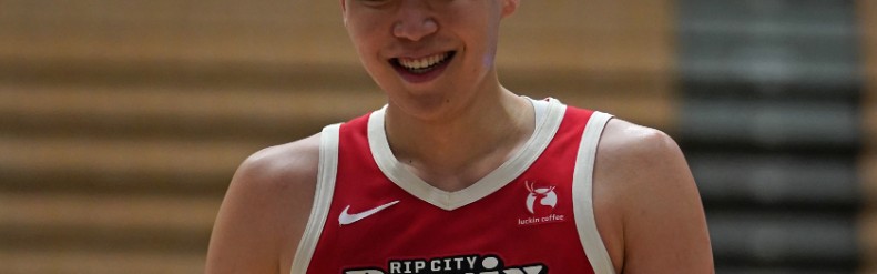 华体会网页版-G联赛：杨瀚森15+9+5+5失误5犯遭肘击 混音罚球准绝杀太阳