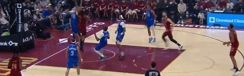 华体会网页版-拿到首分！哈登一条龙突破上篮&amp;弗拉格补防打手 可惜加罚没进！