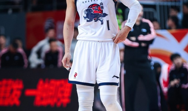 华体会网页版-鲁媒：山东明天出发广州 大外援琼斯正融入球队 高诗岩去客场会合